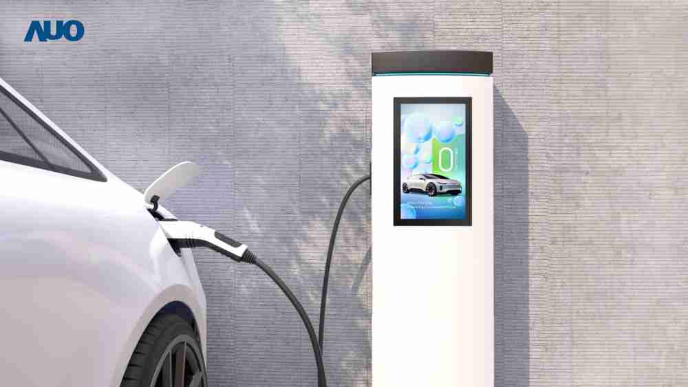 友達〝EVSE車用充電樁解決方案〞專為電動汽車充電樁設計，，，，具有高亮度、、、、克服戶外艱難環境的耐溫、、、耐紫外線等特性，，並搭載散熱性及擴充性強的高效能工業電腦，，可實現人機互動訴求，，，如資訊顯示、、支付等應用